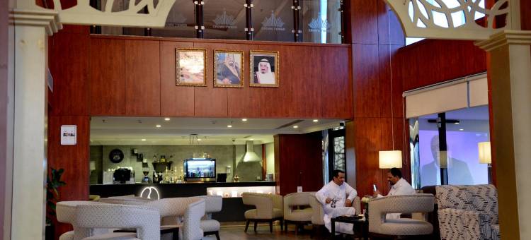 皇冠大厦酒店(Crown Tower Hotel)图片