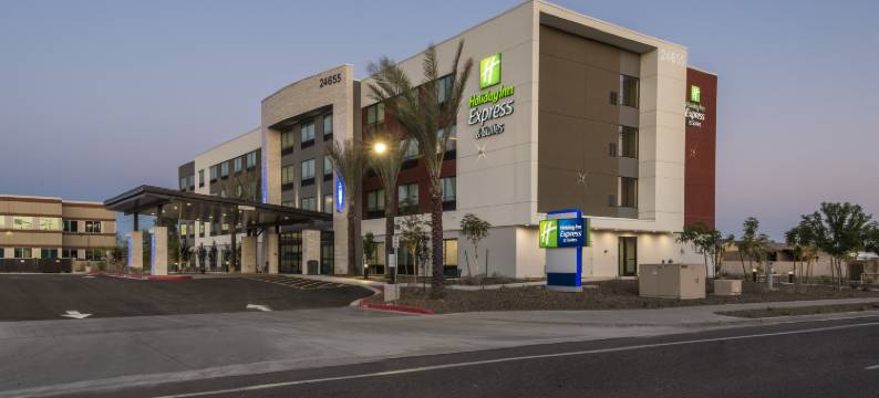 凤凰城北欢乐谷智选假日套房酒店(Holiday Inn Express & Suites PHOENIX NORTH - HAPPY VALLEY by IHG)图片