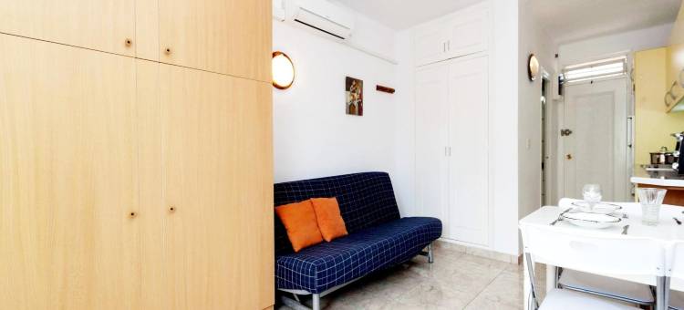 Studio in Roses near Santa Margarita Beach图片