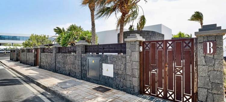 Villa in Marina Rubicon with Pool图片