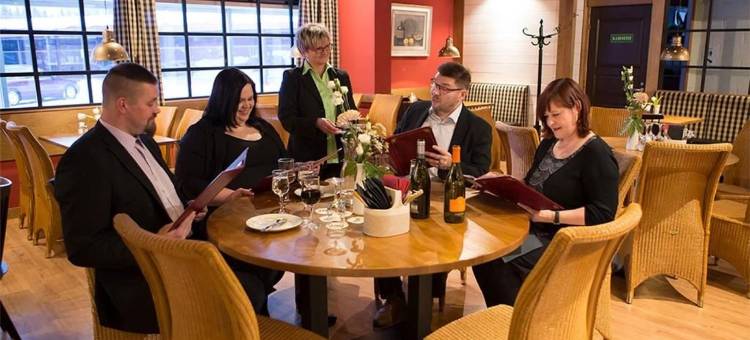 伊苏瓦里肯纳芬兰酒店(Finlandia Hotel Isovalkeinen)图片