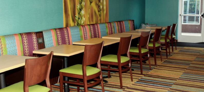 Fairfield Inn & Suites Fairmont图片