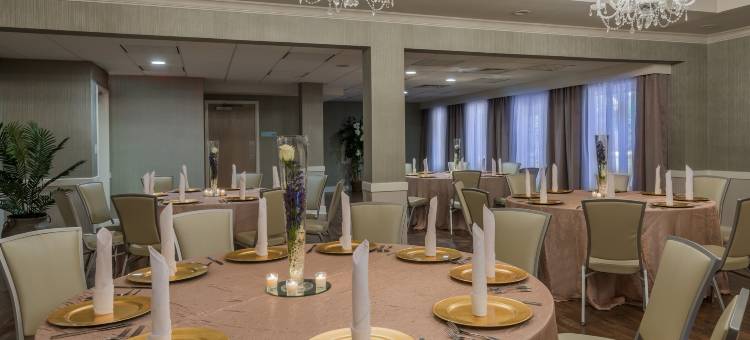 Holiday Inn Express 费尔霍普，指向明确(Holiday Inn Express Fairhope-Point Clear)图片