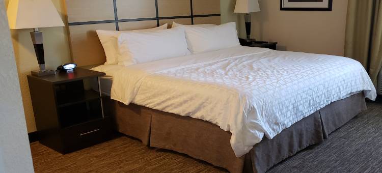 活华德康杜活套房酒店(Candlewood Suites Woodward)图片