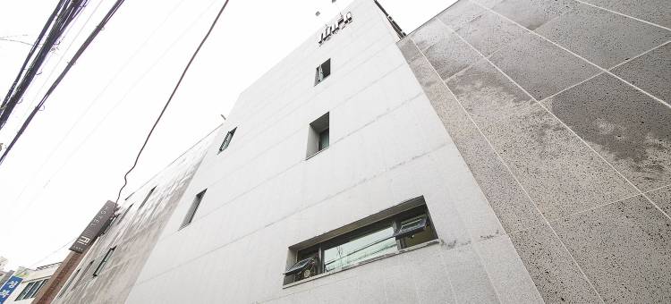 汉城大学入口-惠化-梅(Hansung University Entrance (Hyehwa) May)图片