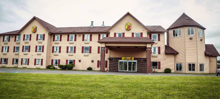 阿默斯特速8酒店(Super 8 by Wyndham Amherst NS)图片