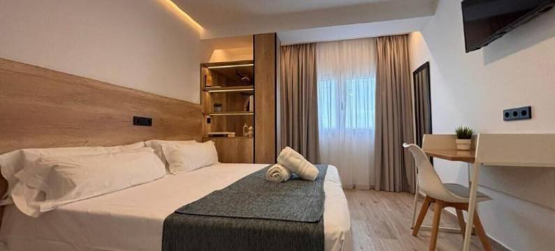 普埃尔托伦布雷拉斯旅馆(Hostal Hs Puerto Lumbreras)图片