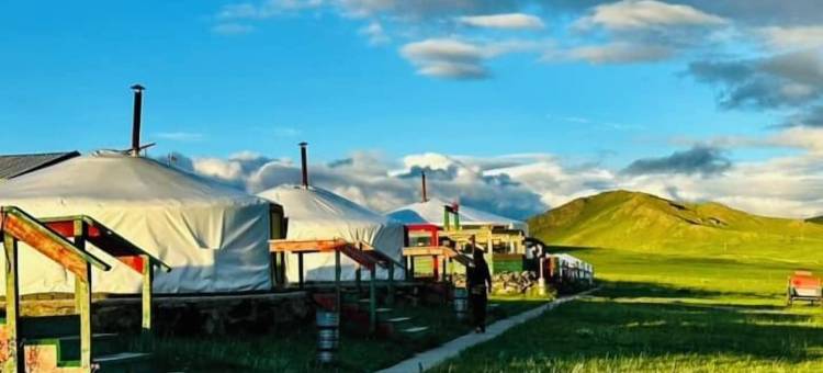 蒙古游牧旅游营地(Mongol Nomadic tourist camp)图片