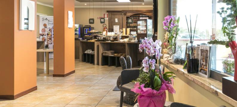 科特斯酒店(B&B Hotel Pomezia Cortese)图片