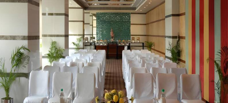 加尔各答无与伦比酒店(Peerless Hotel Kolkata)图片