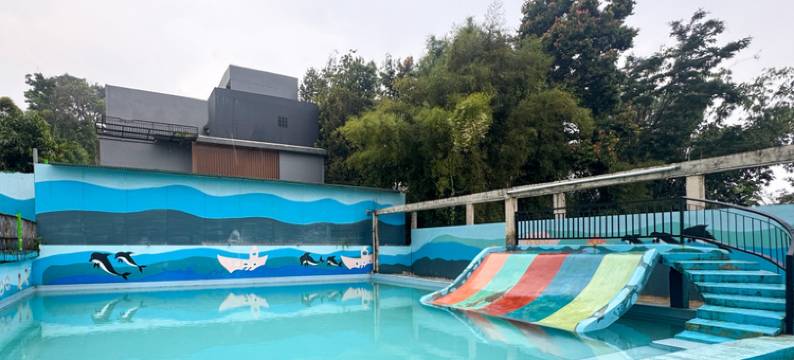 RedDoorz Syariah at Sultana Guest House图片