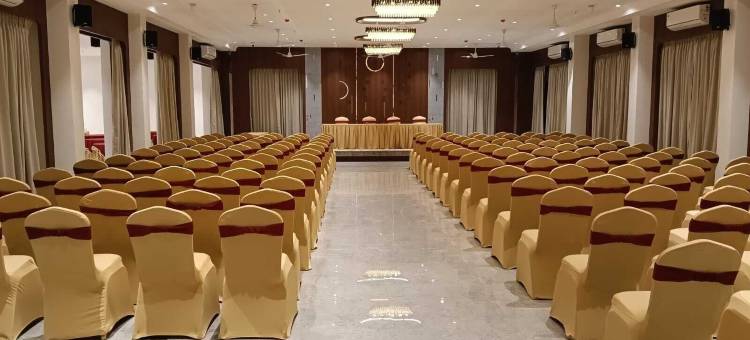 拉斯酒店，弗林达文(Hotel Raas Vrindavan)图片