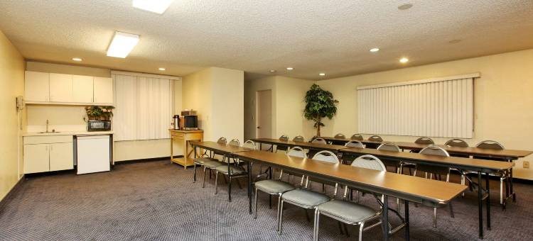 圣塔安那红屋顶客栈(Red Roof Inn Santa Ana)图片