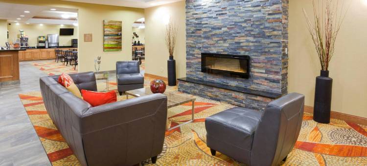 大福克斯Alerus中心康福特酒店及套房(Comfort Inn & Suites Grand Forks Near Alerus Center)图片