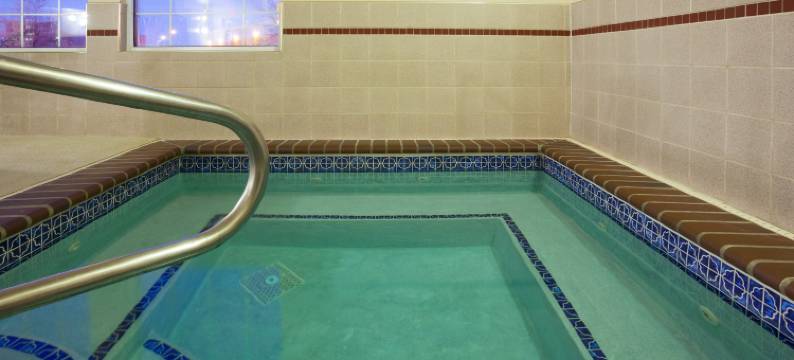 智选假日套房酒店苏福尔斯在帝国商城(Holiday Inn Express & Suites SIOUX FALLS AT EMPIRE MALL by IHG)图片