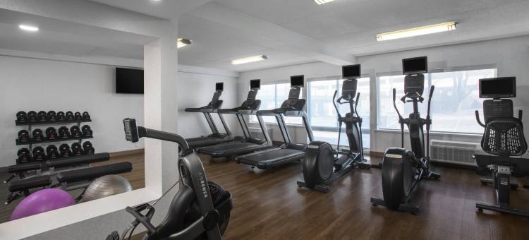 Holiday Inn Express 查尔斯顿，文娱中心(Holiday Inn Express Charleston-Civic Center)图片