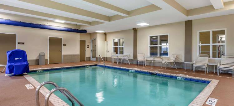 舒适套房酒店(Comfort Inn & Suites)图片