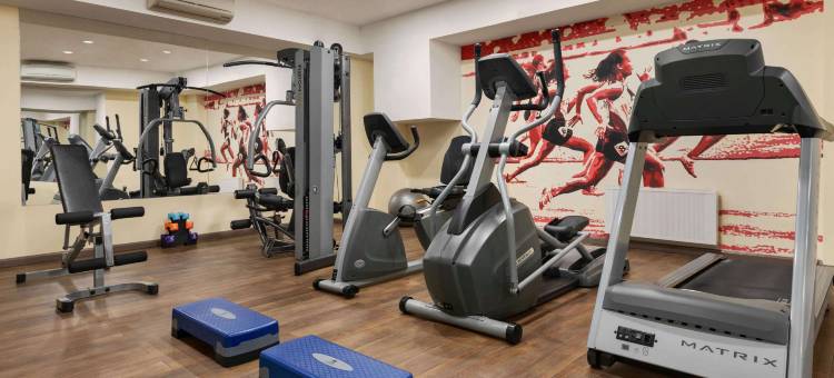 比什凯克中心温德姆华美达酒店(Ramada by Wyndham Bishkek Centre)图片