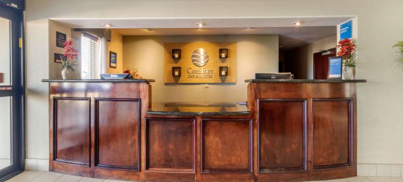 佩里I-35舒适套房酒店(Comfort Inn & Suites Perry I-35)图片