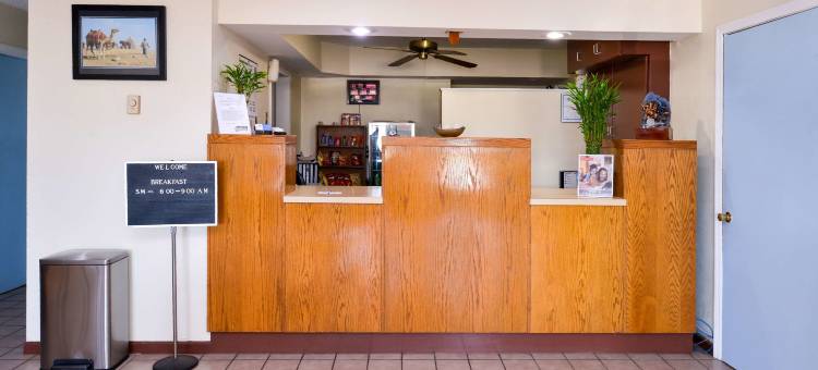 沙利文美洲最佳价值酒店(Americas Best Value Inn Sullivan)图片