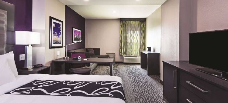 克利奇站南拉昆塔温德姆套房酒店(La Quinta Inn & Suites by Wyndham College Station South)图片