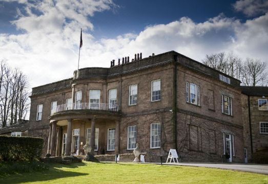 Wood Hall Hotel & SpaHotel Overview