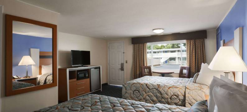 西雅茅斯/海恩尼斯科德角地区戴斯酒店(Days Inn by Wyndham West Yarmouth/Hyannis Cape Cod Area)图片