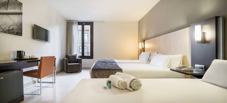 巴塞罗那海军伊鲁宁酒店(Ilunion Almirante)图片