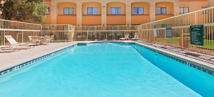 拉斯克鲁塞斯梅西亚谷拉昆塔温德姆酒店(La Quinta Inn by Wyndham Las Cruces Mesilla Valley)图片