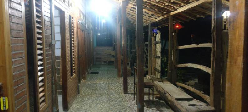 萨姆多佐戈住宿酒店(Penginapan Joko Samudro)图片