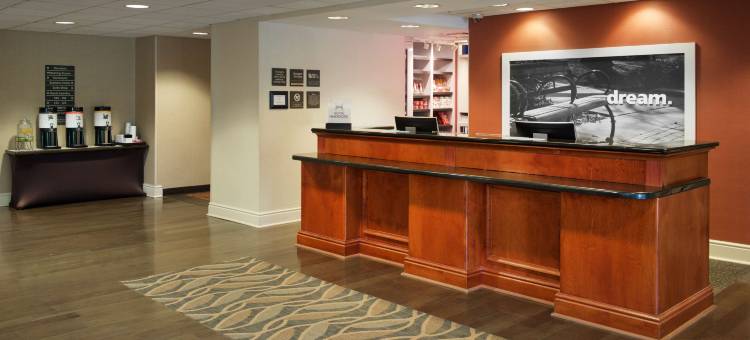 匹兹堡-梅多兰兹希尔顿欢朋酒店(Hampton Inn & Suites Pittsburgh-Meadow Lands)图片