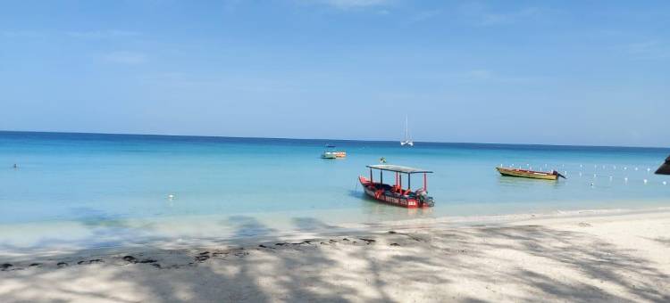 萤火虫海滩小屋(Firefly Beach Cottages)图片