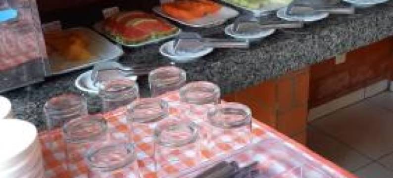 克罗尼尔酒店(Hotel Colonial)图片