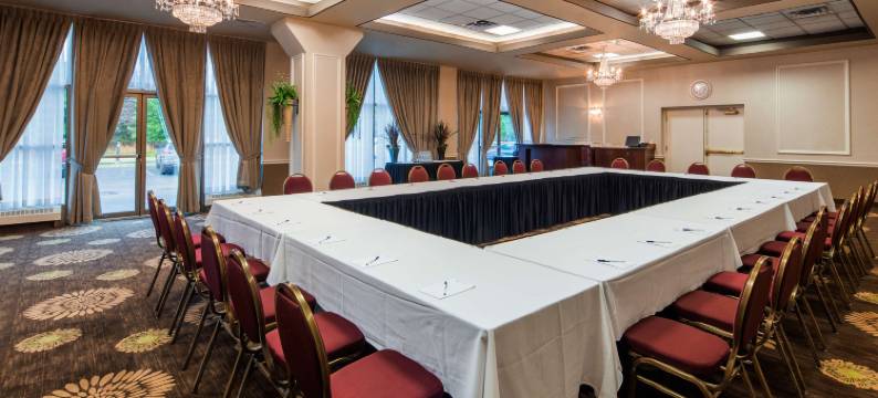 雅顿公园贝斯特韦斯特优质酒店(Best Western Plus the Arden Park Hotel)图片