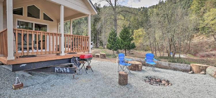 Canyonville Tiny Home on South Umpqua River!图片
