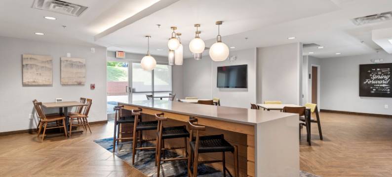 锡克里万枫酒店及套房(Fairfield Inn & Suites Hickory)图片