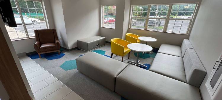 Microtel Inn & Suites by Wyndham Charlotte/Northlake图片