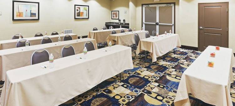 休斯顿能源走廊拉昆塔温德姆套房酒店(La Quinta Inn & Suites by Wyndham Houston Energy Corridor)图片