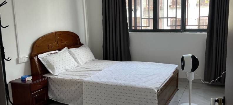 文姐新装修房公寓(抗战路1号分店)图片