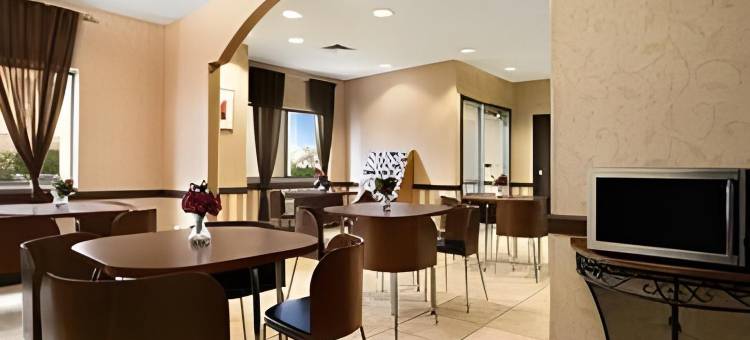 安德森呗盟套房酒店(Baymont by Wyndham Anderson)图片