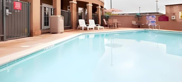 Holiday Inn Express 温莎索诺玛酒乡(Holiday Inn Express Windsor Sonoma Wine Country)图片