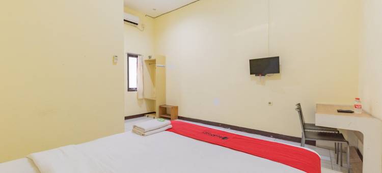 RedDoorz @ Kings Hotel Near Csb Mall图片