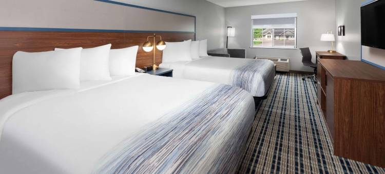 伊格尔河市中心温德姆阿美瑞辛酒店(AmericInn by Wyndham Eagle River Downtown)图片