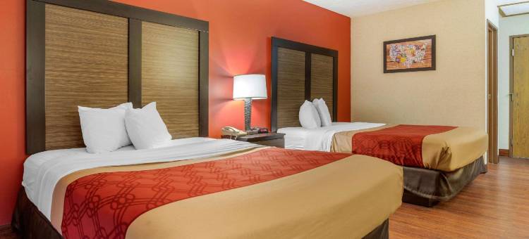 特拉弗斯城伊克诺旅馆(Econo Lodge Traverse City South)图片