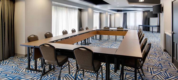 亚特兰大市中心万怡酒店(Courtyard Atlanta Downtown)图片