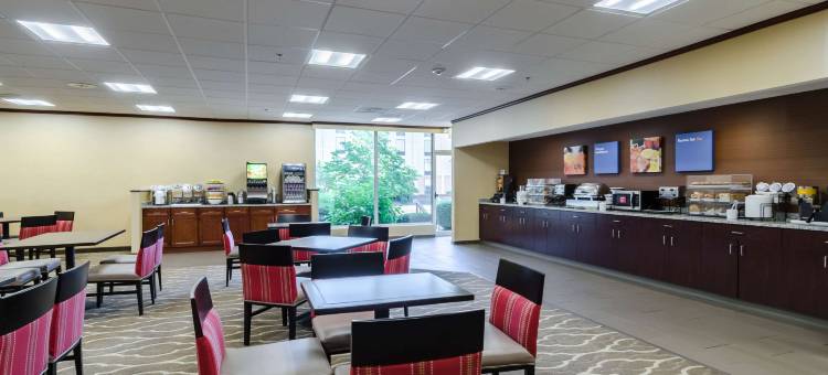 舒适酒店兰道夫 - 波士顿(Comfort Inn Randolph-Boston)图片