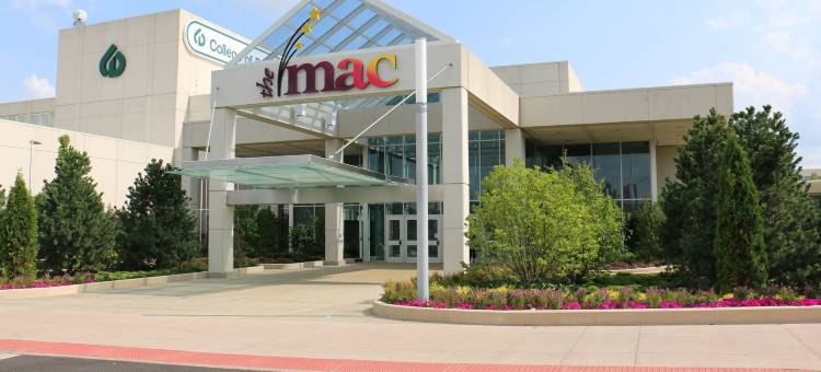 洲际旗下皇冠假日伦巴第唐纳斯格罗夫酒店(Crowne Plaza Lombard Downers Grove)图片