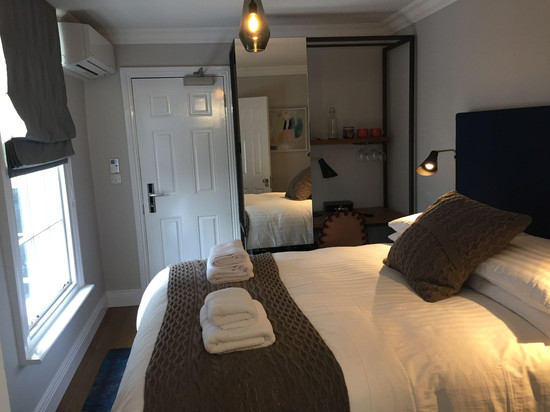 彭布罗克大厅酒店