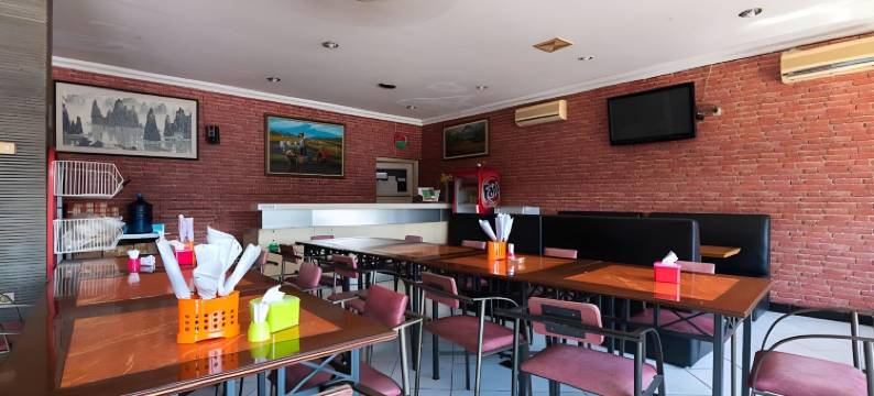 红多兹酒店-尤里苏摩哈吉(RedDoorz @ Urip Sumoharjo)图片