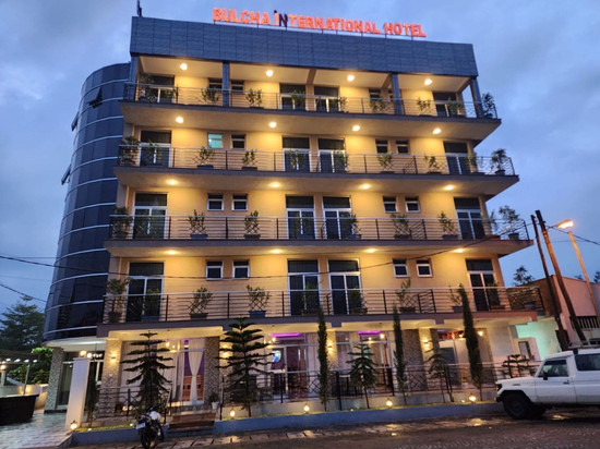 布尔查国际酒店